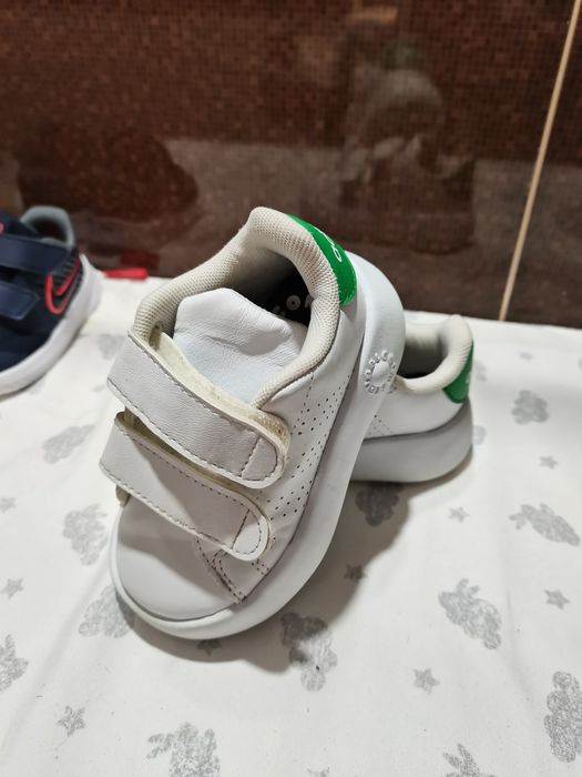 Pantofi Adidas nr 21