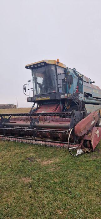Комбайн Есиль 740