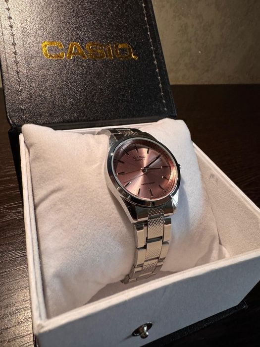 Часы Casio Quartz