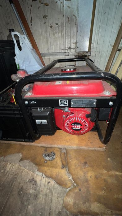 Vand generator curent 0 ore de functionare.