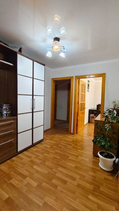 Продам 3 комнатную в 20 МКР