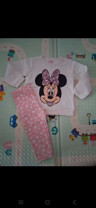 2 seturi pantaloni si bluza c&a