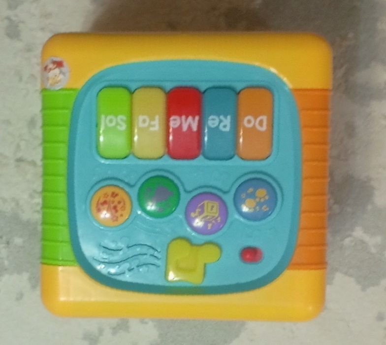 Балаларға арналған музыкалық ойыншық.