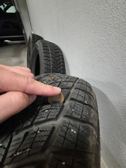 Зимни гуми GOODYEAR 215/65R17 103V