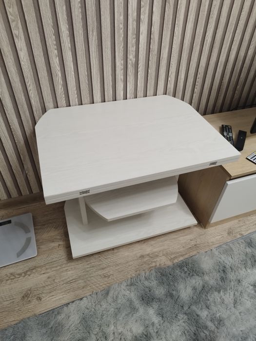 Журнальный столик