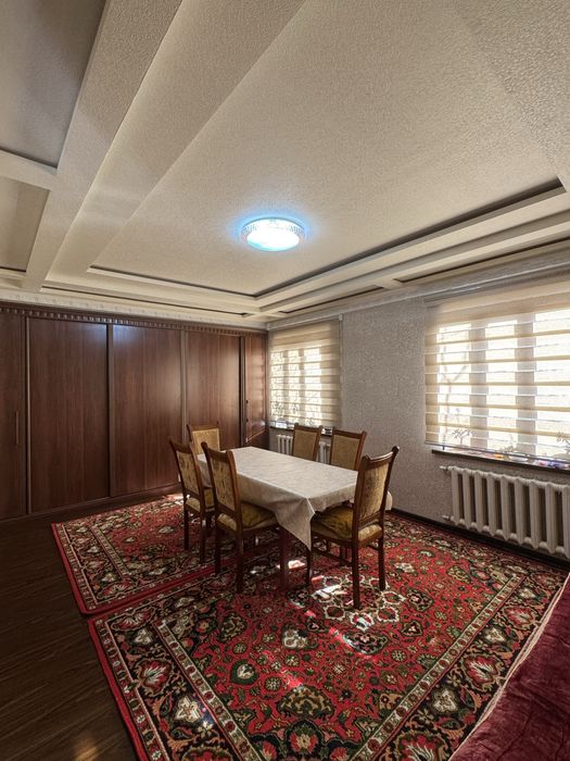 Shayxontohur tumanida 3 sotixli 7 xonali uy sotiladi!