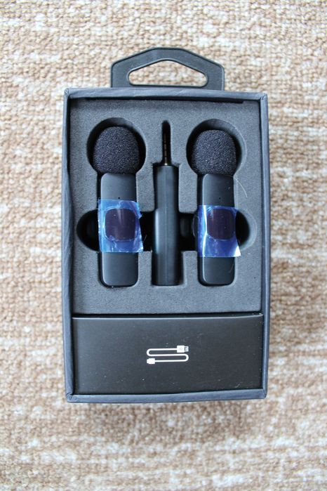 Комплект безжични микрофони тип брошка