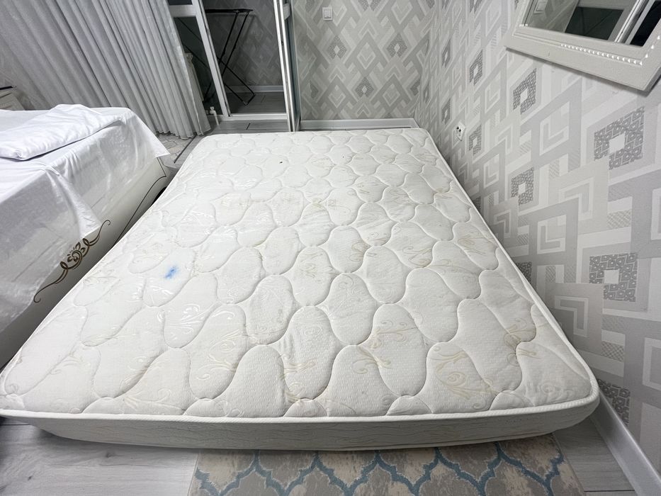 Спалный матрас 180/200