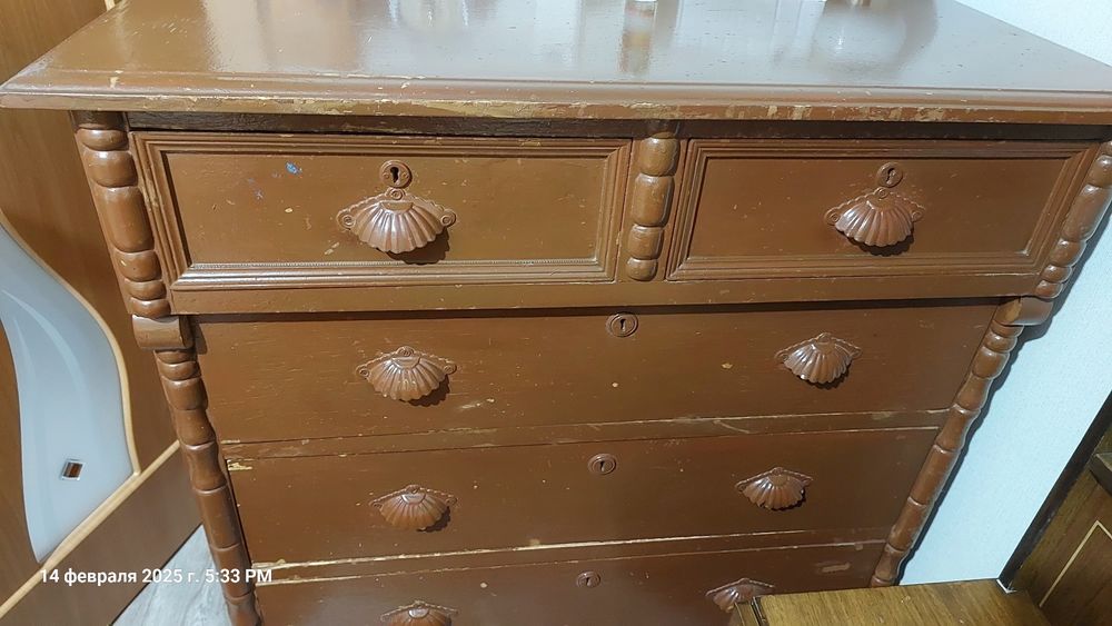 Продаётся КОМОД Советский