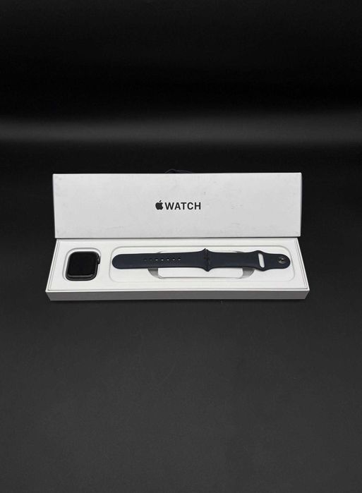 Apple Watch SE GPS Aluminum 40mm (1st gen)
