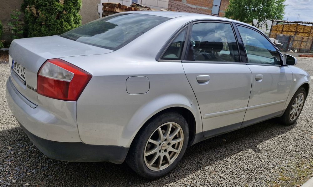 AUDI A4 2001 — imagine 5