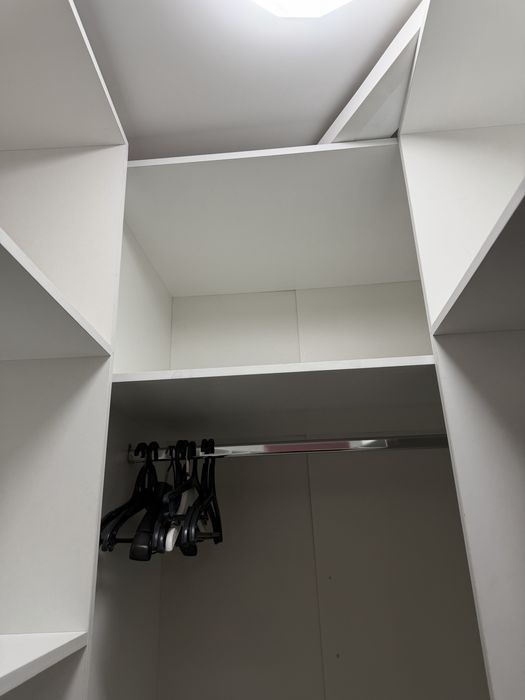 Продам встроеннный гардероб