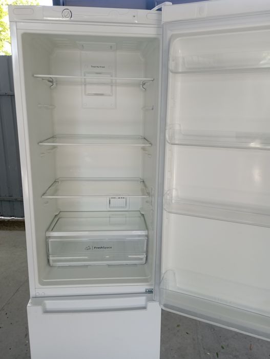 Холодильник Индезит б/у