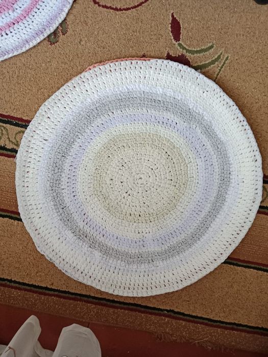 Коврики   вязаные