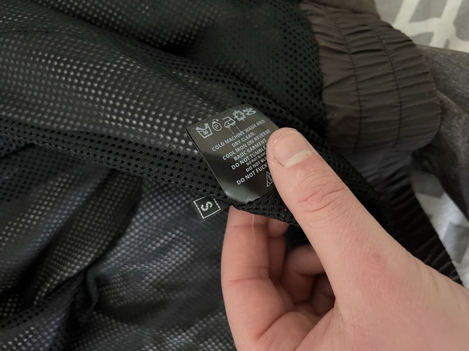 Луда ветровка рядка