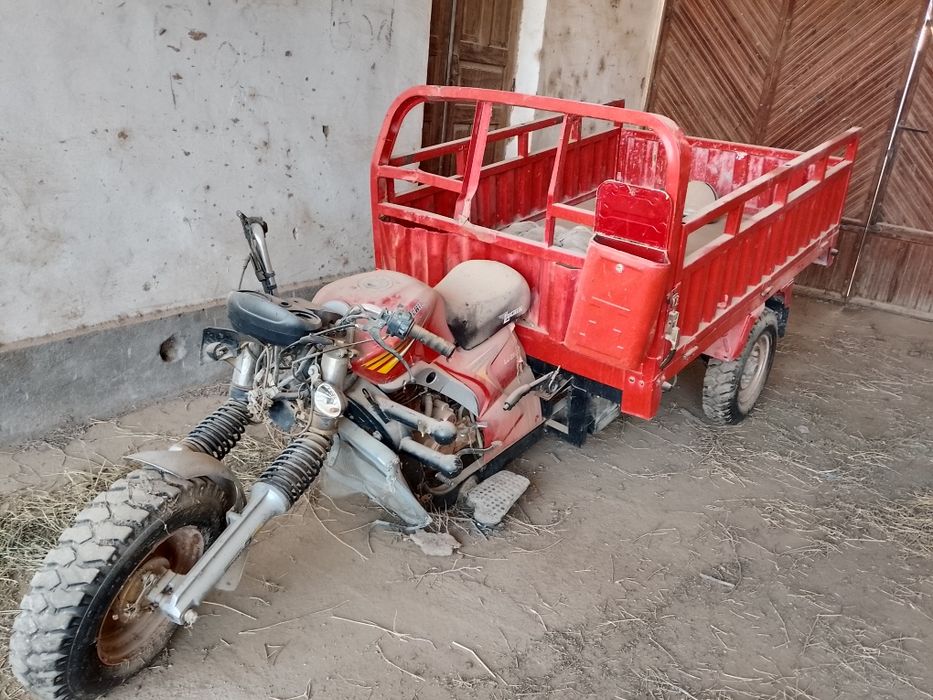 Lochin moto 200CC mator