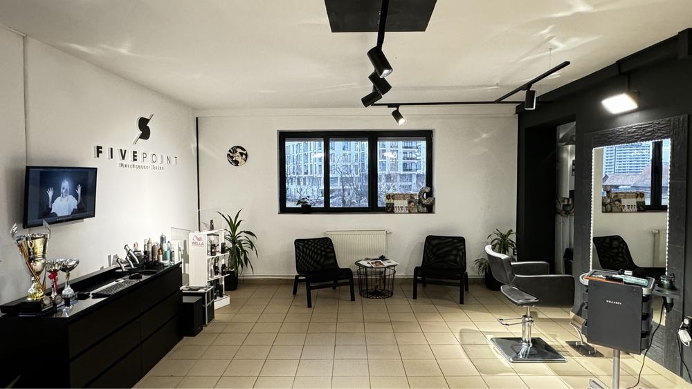 Post coafură de inchiriat!