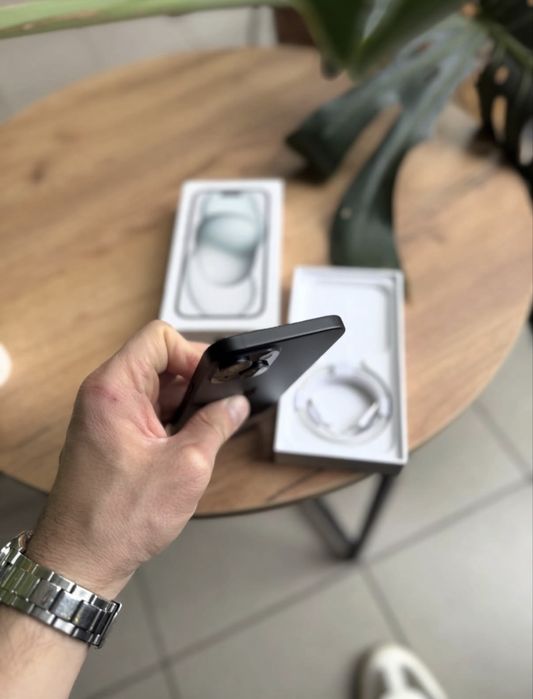 IPhone 15 128gb ca Nou 10/10