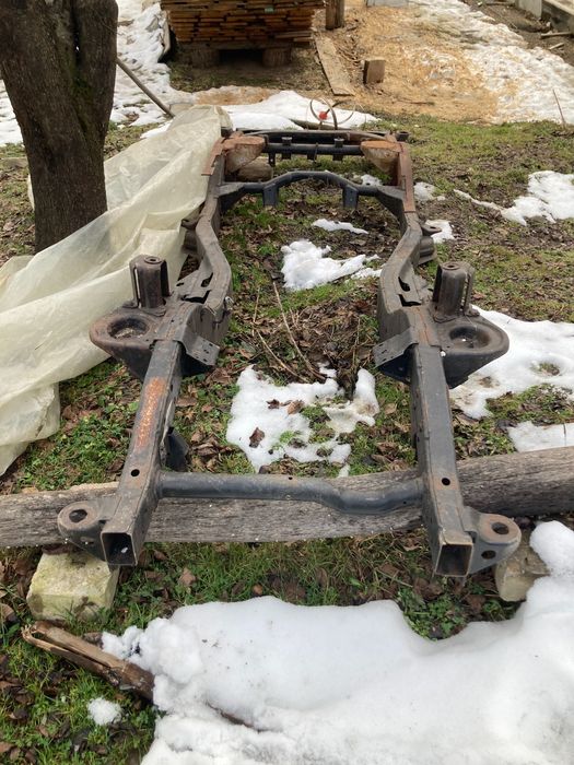 Șasiu nissan patrol y60 scurt