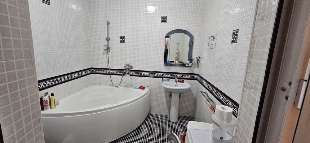 Назарбекда участка сотилади