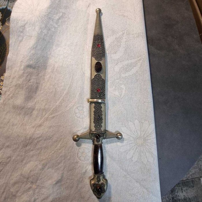 Кинжал нож уникално красив сребърен филигран кавказки антикварна реплика