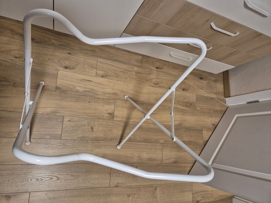 Вана и стойка за бебе