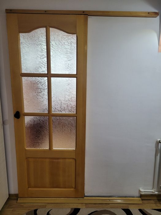 Vand usi de interior