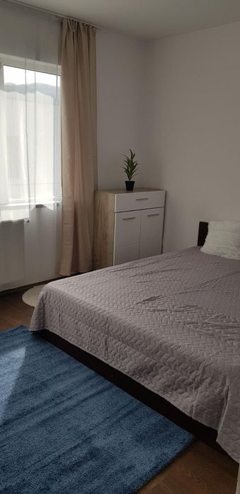 Ap 2 camere cu parcare langa parcul Poligonului