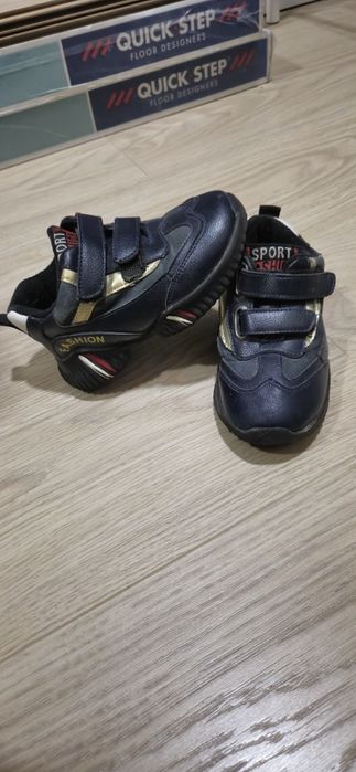 Отдам детскую обувь б/у