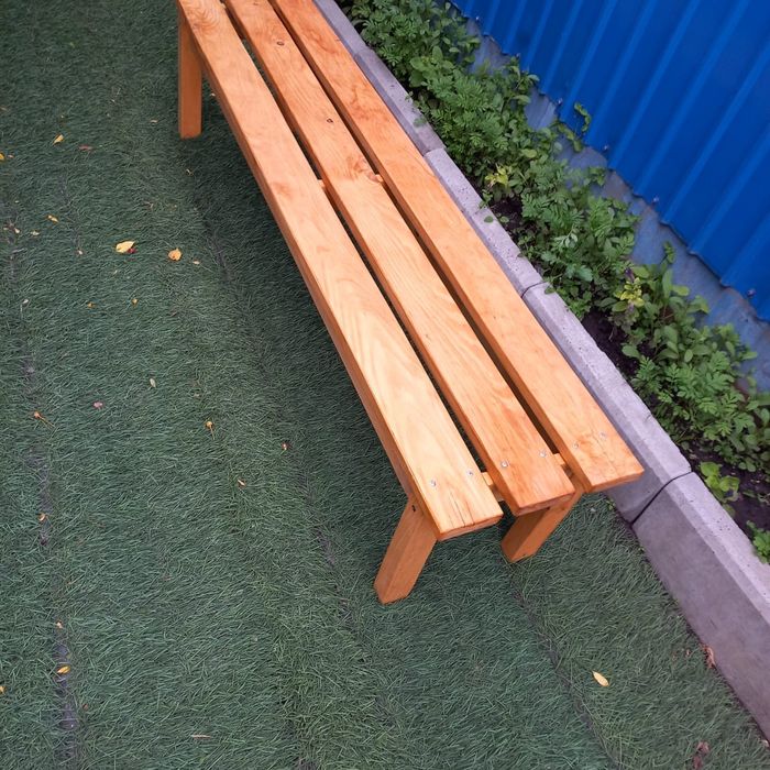 Продам деревянную лавочку