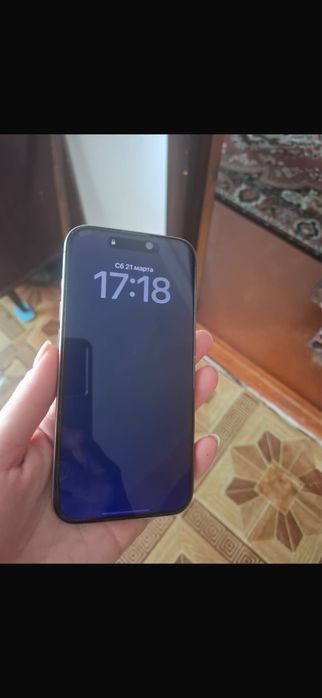 Продам айфон 15 про 128