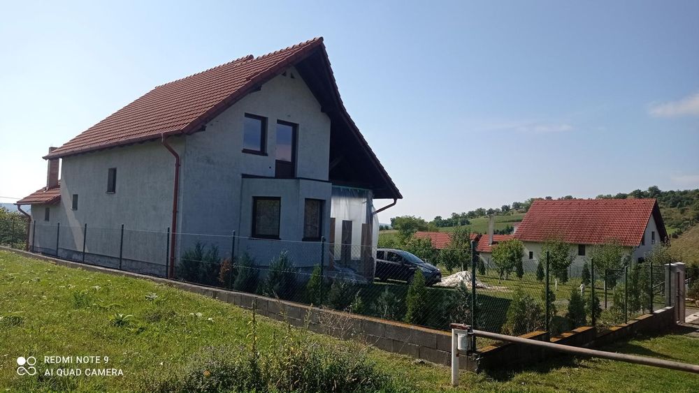 Casa noua loc Reghin, str Pometului,  gradina 10 arii