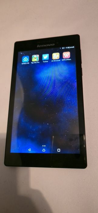 Таблет Lenovo TAB 2 A7-10F в идеално състояние
