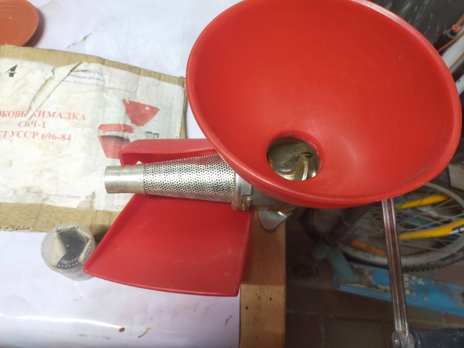 Соковыжималка ручная