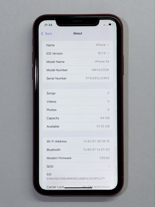 iPhone XR Red 93% battery