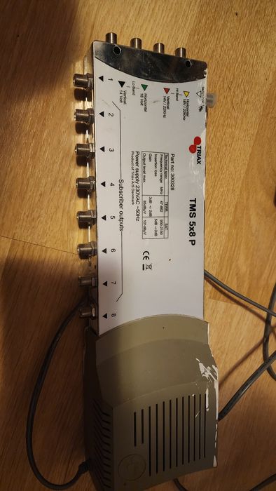 Multiswitch TRIAX TMS 5x8P  SAT + Terestru, 8 ieșiri