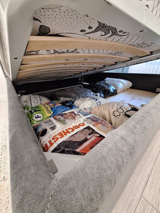 Продаю кровать 1,8*2,0 метра