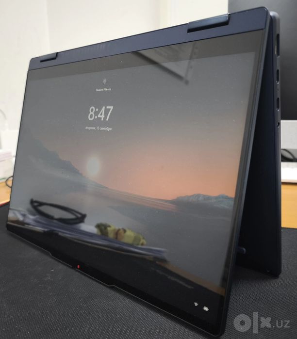 Lenovo IdeaPad 5 2-in-1 (14AKP10)