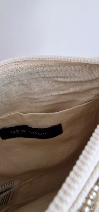 New Look - Geanta cross body vacanta bej crem margele scoici