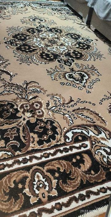 Продам ковёр. Размер+2. 60*1. 82.