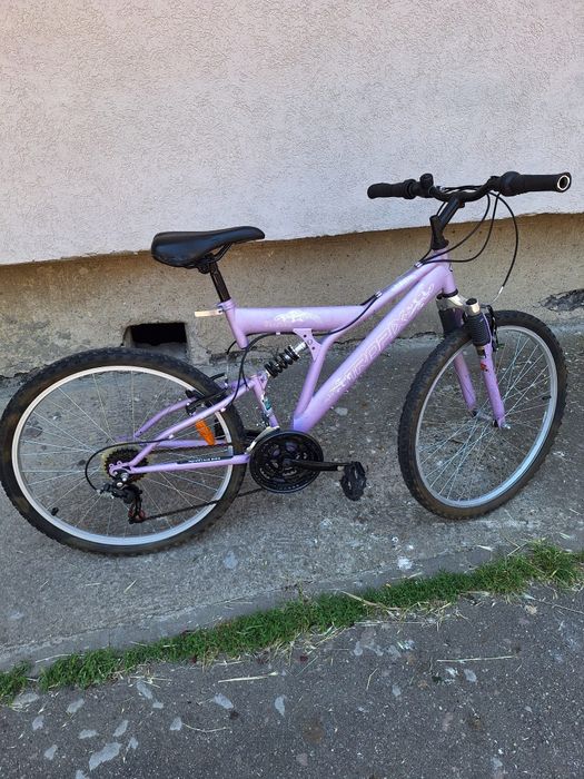 Vând bicicletă de 26