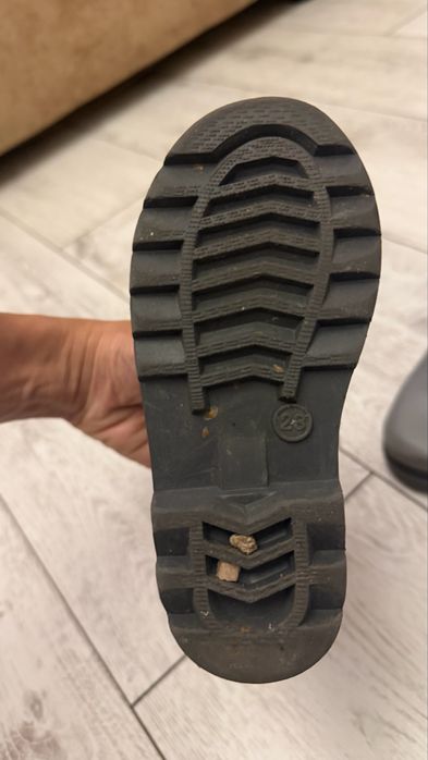 Сапоги резиновые на девочку 2-4 года