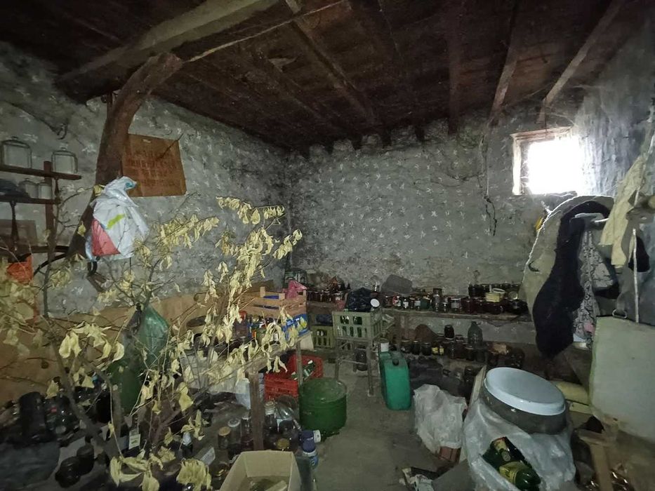 Двуетажна къща в село Драгижево