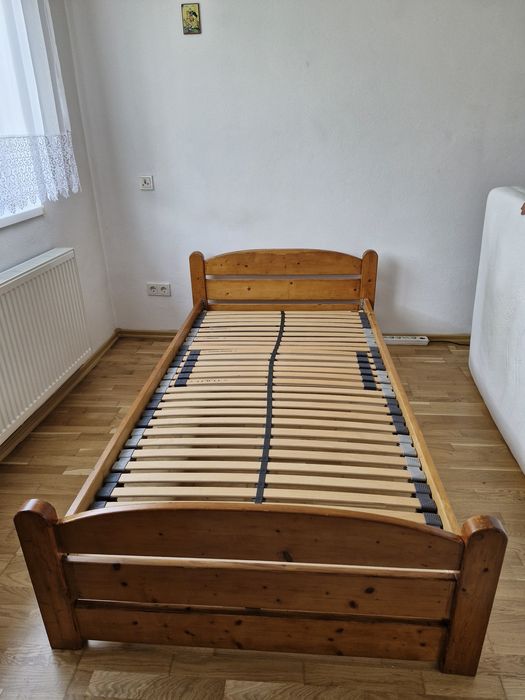 Paturi din lemn masiv