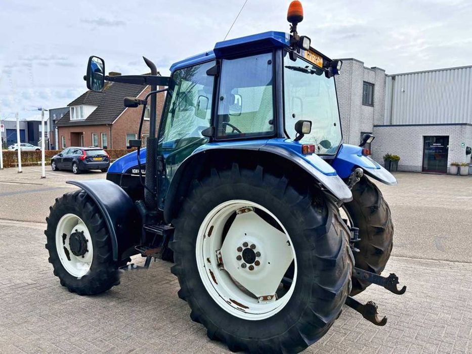 Трактор колесный New Holland TS90 4WD