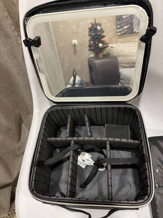 Бьюти кейс чемодан визажиста