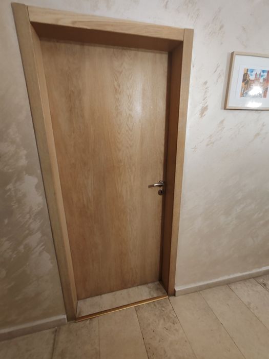 Интериорна врата Перла със стъкло о още 2 врати о