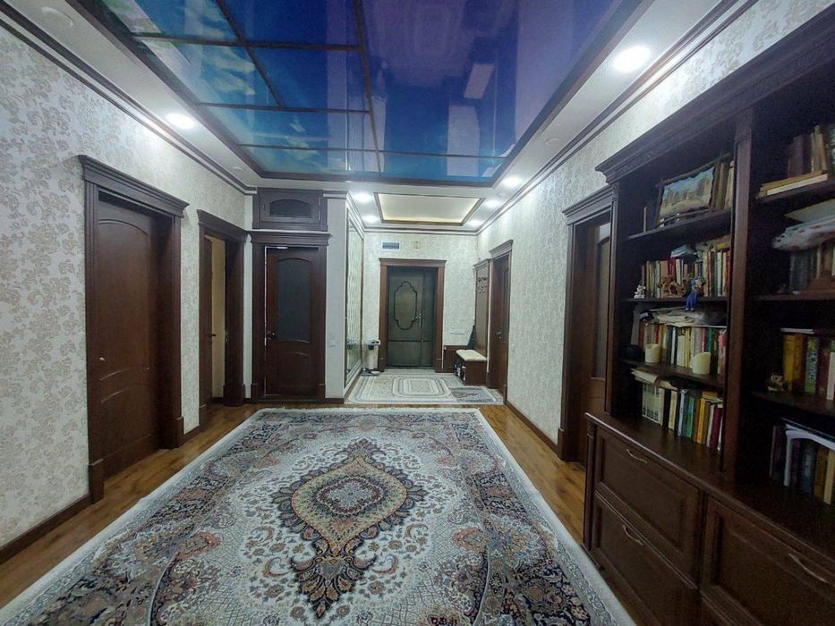 Kvartira Мирабадский район  ГАБУС  5/2/8 183m2 remont