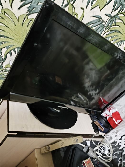 Продам телевизор