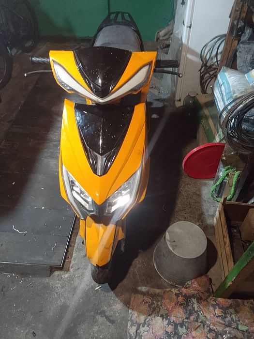 Продам мопед м8 про срочно